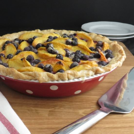 Peach-blueberry pie