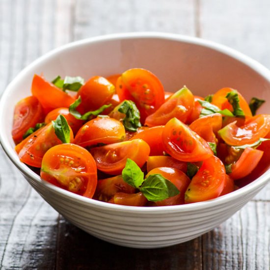 Simple Tomato Basil Salad