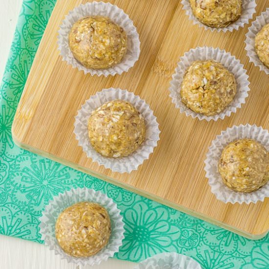 Almond Butter-Oat Bites