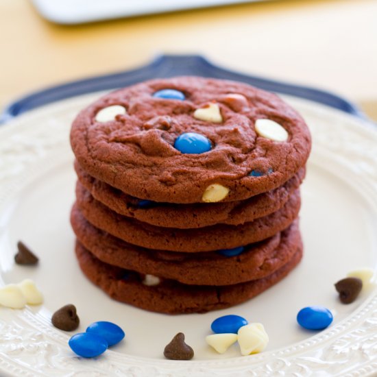 Red Velvet Chocolate Chip Cookies