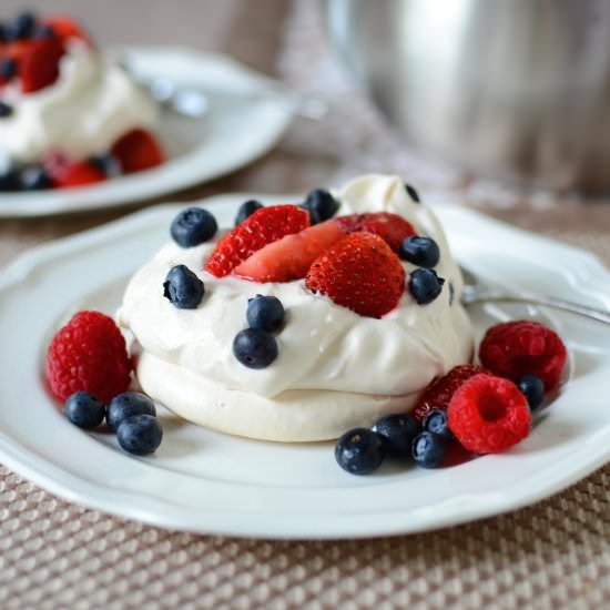 Red White and Blue Pavlovas