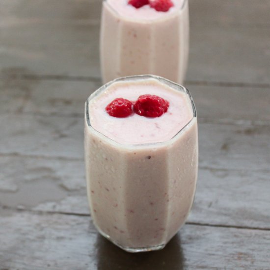 Mixed Berries and Banana Smoothie