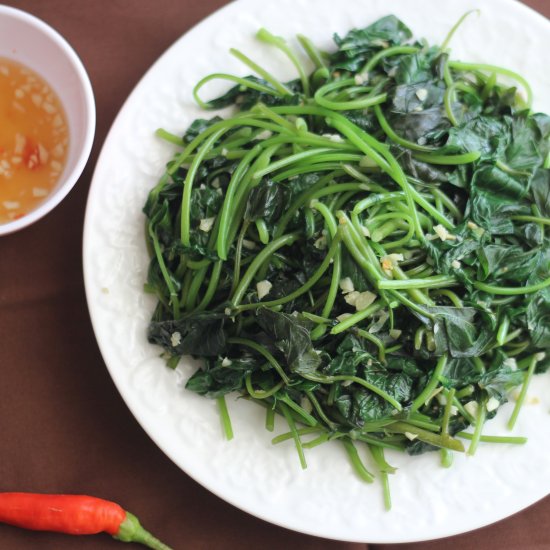 Stir-fry Sweet Potato Leaves