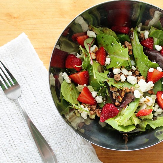 Simple Strawberry Salad