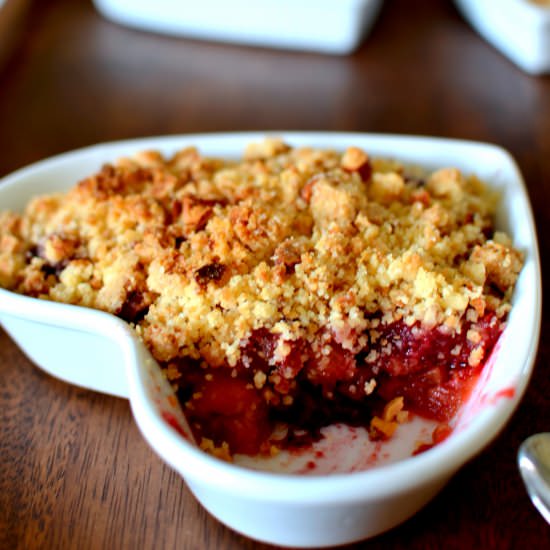 Apple and Blackberry Crumble