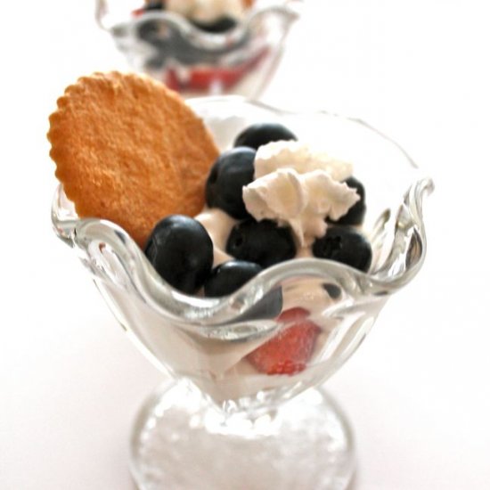 Patriotic Fruit & Yogurt Parfaits