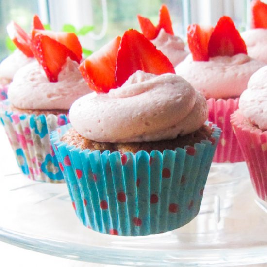 Fresh Strawberry Cupcakes