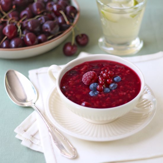 Beeren Kaltschale / Fruit soup