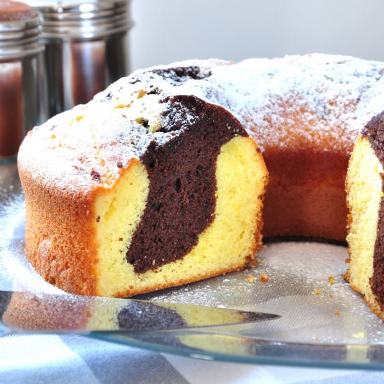 Black & White Donut Cake by Mrs. Dora