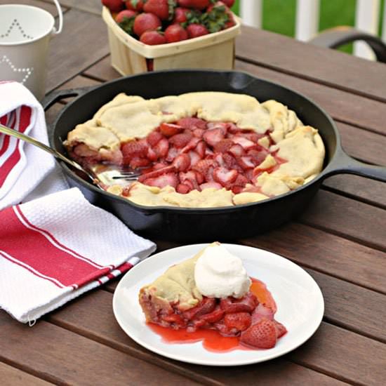 Grilled Skillet Strawberry Pie