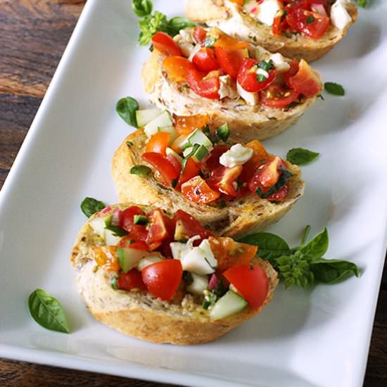 Caprese Salsa Fresca Bruschetta