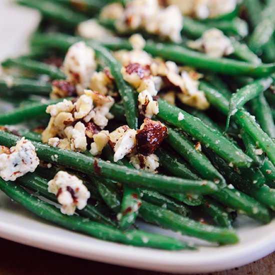 Hazelnut Green Beans