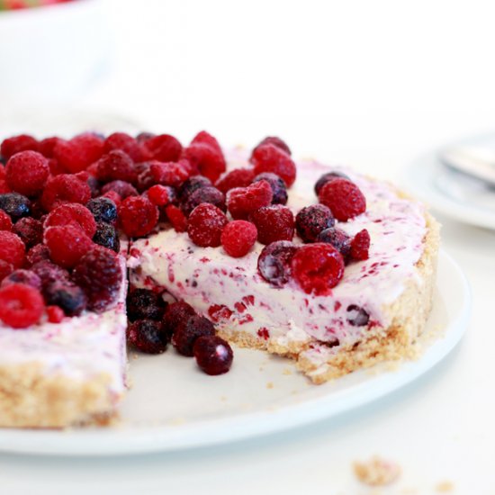 Mixed Berry Ice Cream Pie