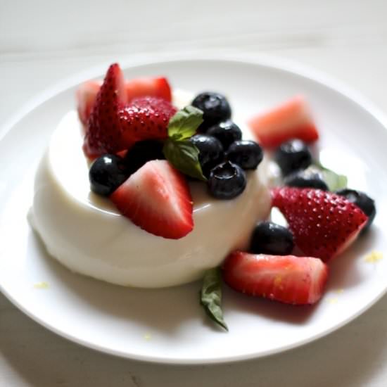 Vanilla Bean Panna Cotta