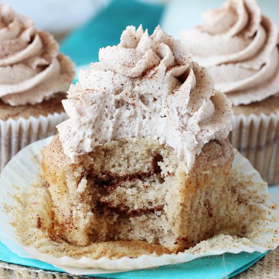 Cinnamon Sugar Swirl Cupcakes