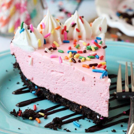 Strawberry Milkshake Cheesecake