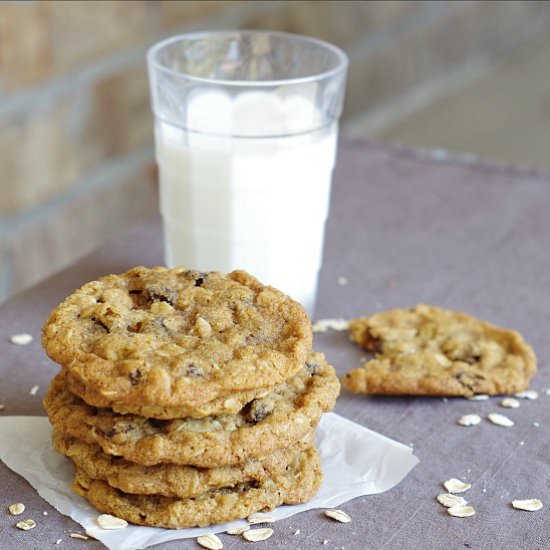 Gluten Free Oatmeal Raisin Cookies