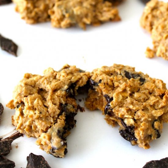 Peanut Butter Oatmeal Chunk Cookies