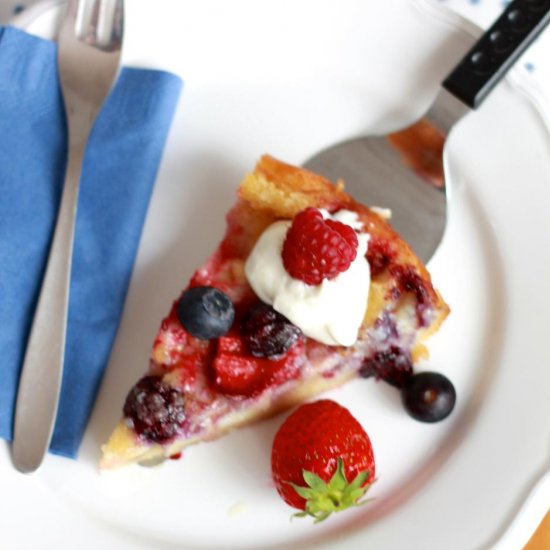 Baked Pancake with Summer Berries