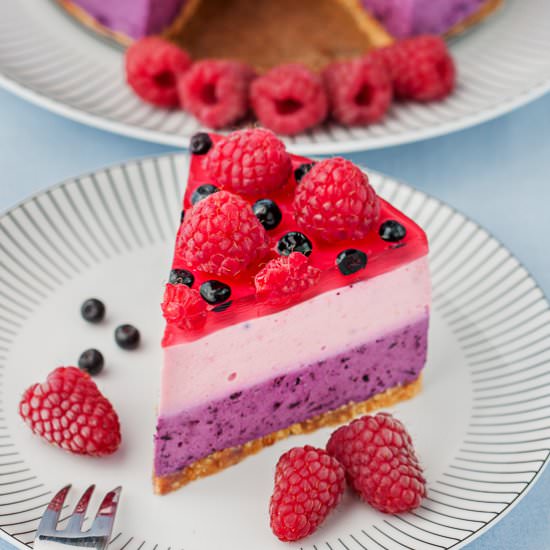 Blueberry And Raspberry Cheesecake