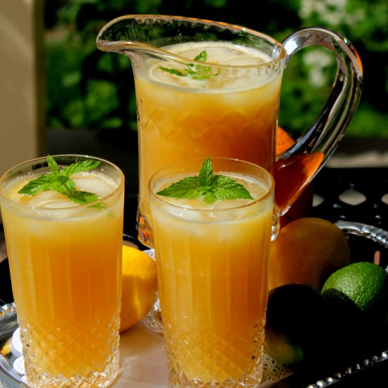 Ice tea with fruit juices