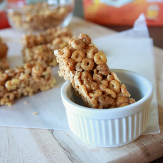 4 Ingredient Milk & Cereal Bars