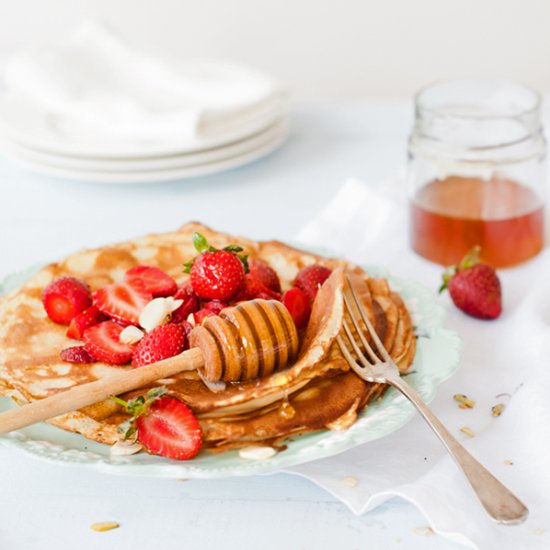 Crepes With Strawberries And Nuts