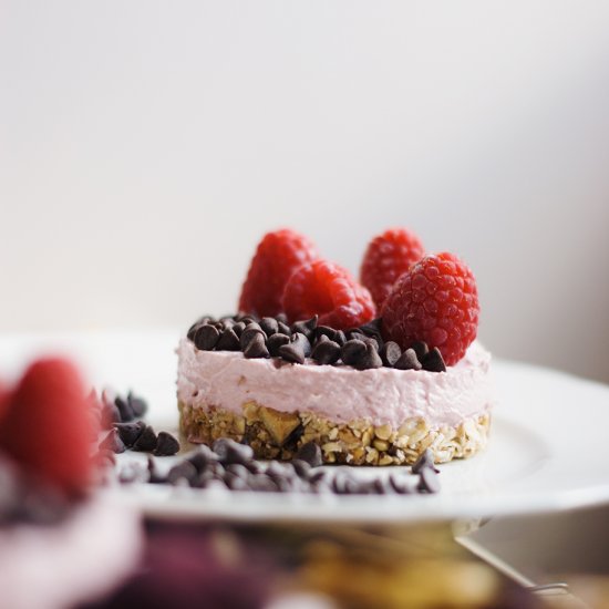 Creamy Raspberry Cheesecake