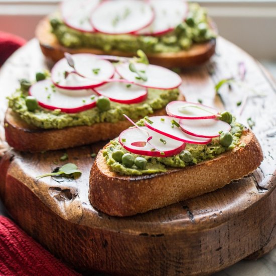 Garden Hummus + Tarragon Tartin