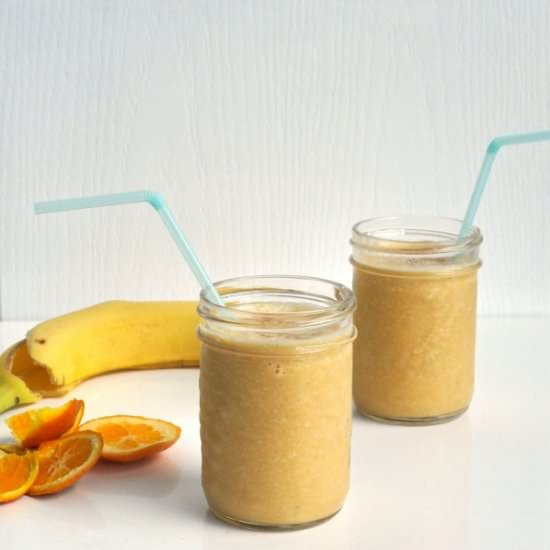 Orange, Sesame and Banana Smoothie