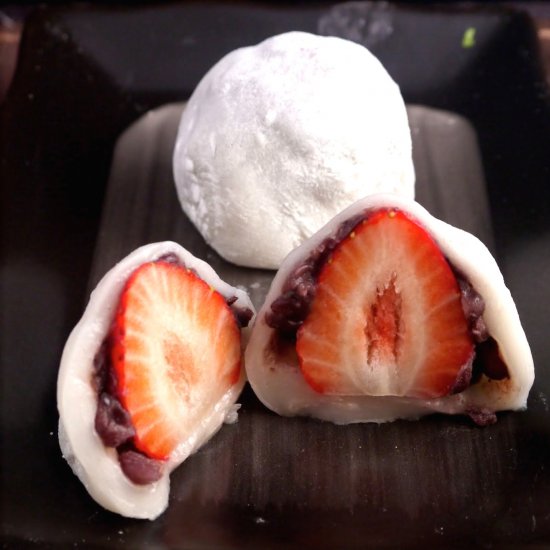 Strawberry Daifukumochi