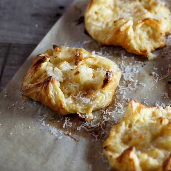 Cauliflower cheese pastries