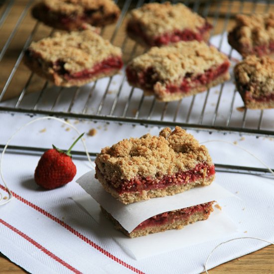 Strawberry oatmeal bars