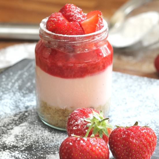 Skinny Strawberry Cheesecake