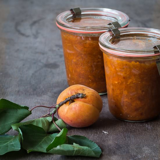 Sweet & Hot Apricot Chutney