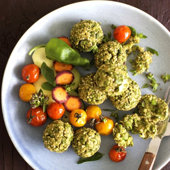 Baked Quinoa & Peas Fritters