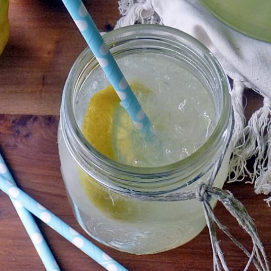 How To Make Fresh Squeezed Lemonade