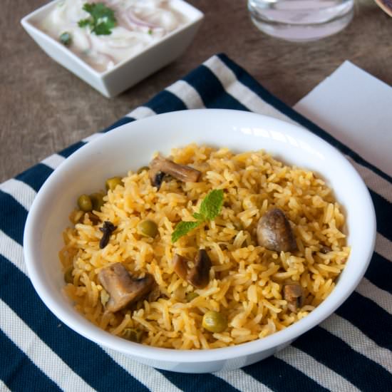 Mushroom and Green peas Rice