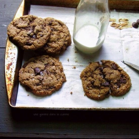 Almond Butter & Chocolate Cookies