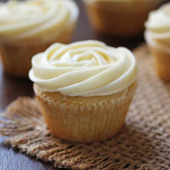 Cinnamon Roll Cupcakes