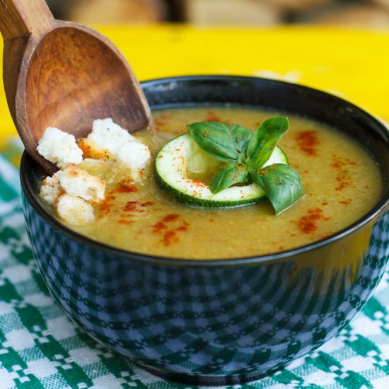 Zucchini-Basil Creamy Soup