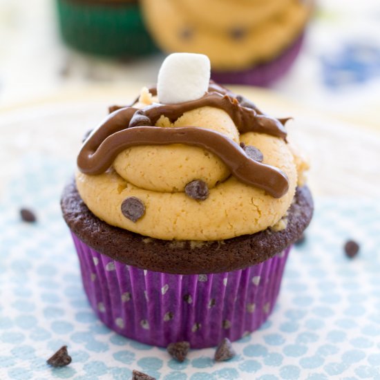 Chocolate Fluffernutter Cupcakes