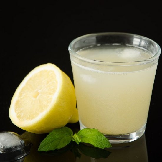 Probiotic lemonade