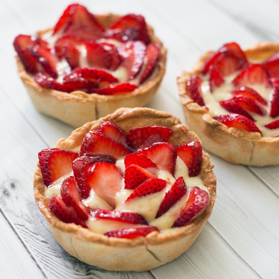 Mini Strawberry Pies