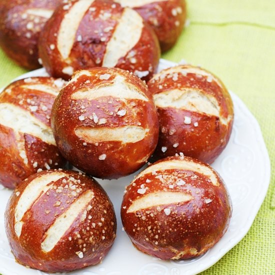 Beer bread pretzels