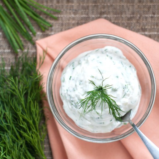 Healthy Low-Fat Greek Yogurt Dip