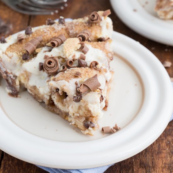 30-minute Smores Cinnamon Roll Cake