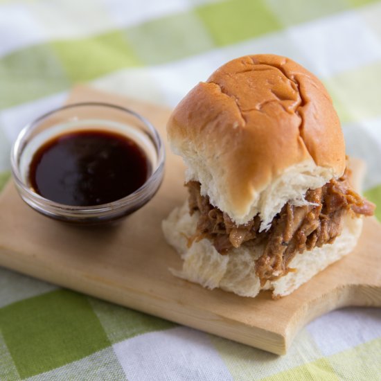 Pulled Pork Slider & Barbecue Sauce