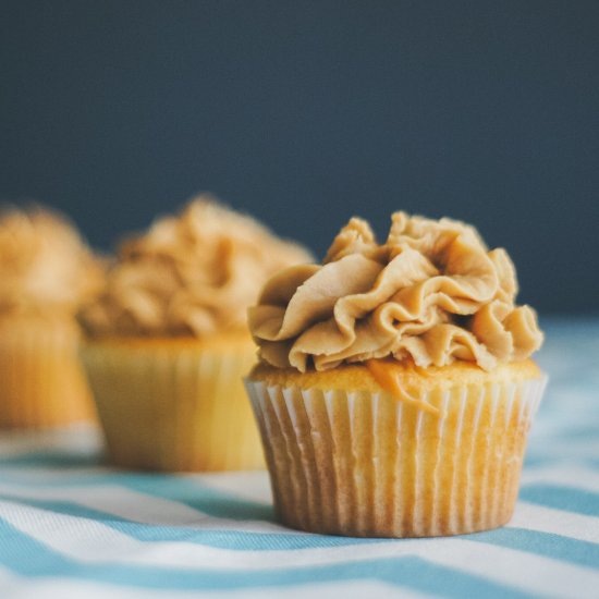 Caramel Butter Cupcakes