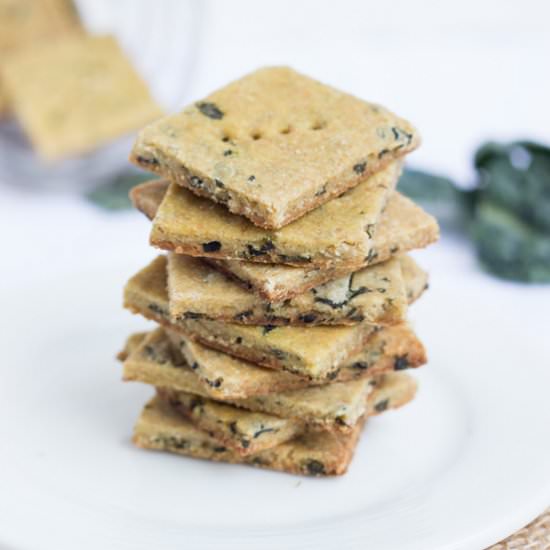 Cheezy Kale + Quinoa Crackers